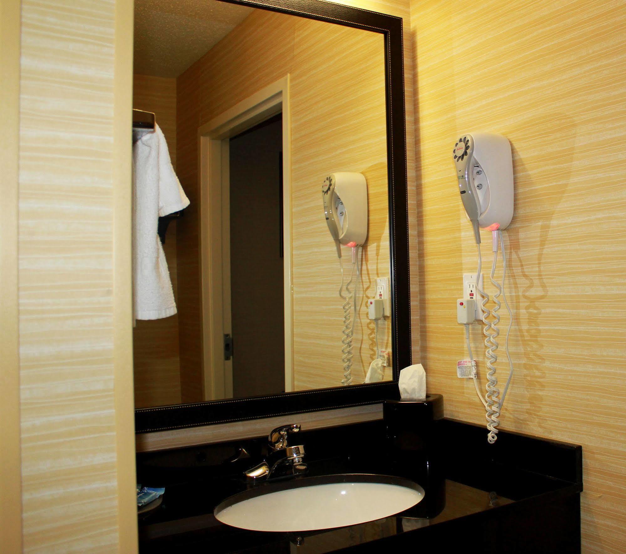 Fairfield Inn & Suites Detroit Farmington Hills Exterior foto